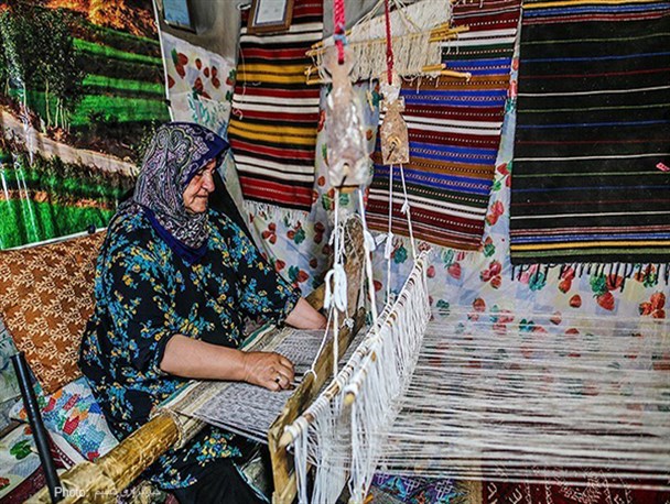 جاجیم بافی در ایران با دار افقی - نحوه بافت جاجیم - کارخانه فرش گوزل کاشان